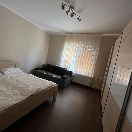 Vass Bor Vendeghaz Apartment Кишкьорьош Екстериор снимка